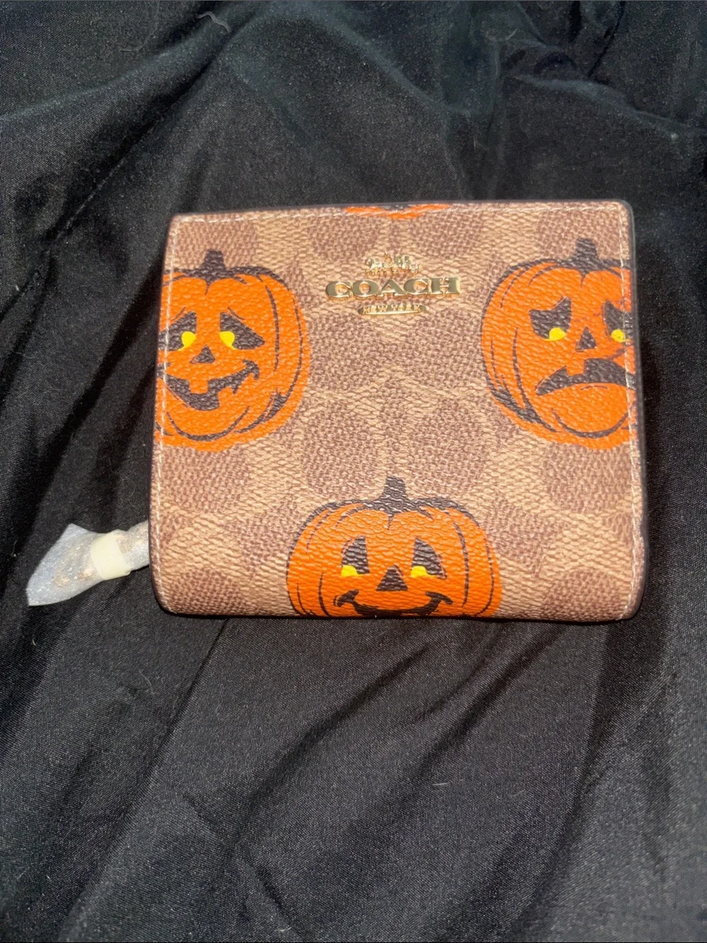 Coach Snap Wallet in Signature Canvas with Halloween Pumpkin Print collectable